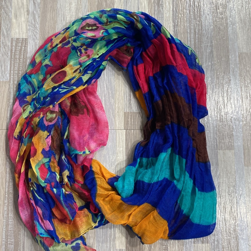 Multi-color neck scarf.  Excellent condition.